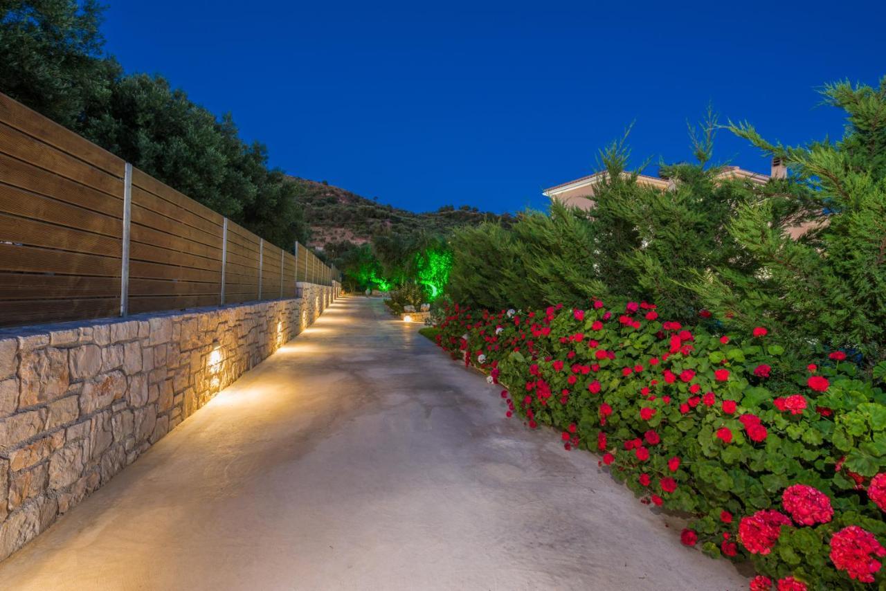 Romanza Luxury Villa Kalamákion Exterior foto